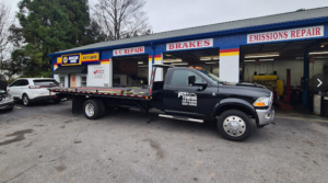 VIC’S AUTOMOTIVE Logo